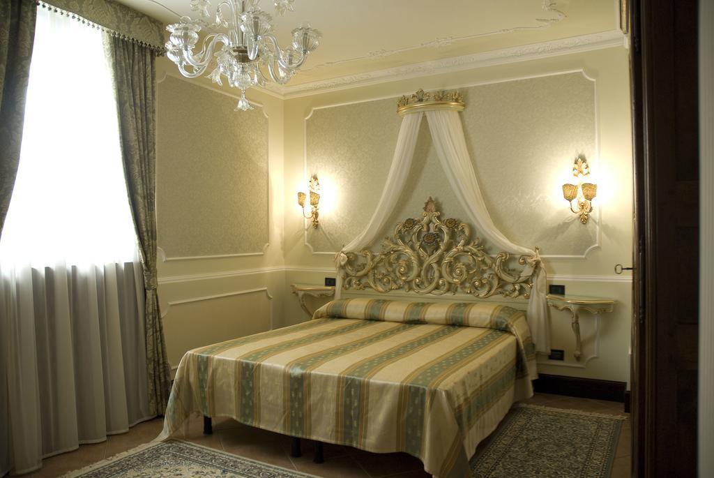 Appartamento Ca' Cavalli البندقية الغرفة الصورة