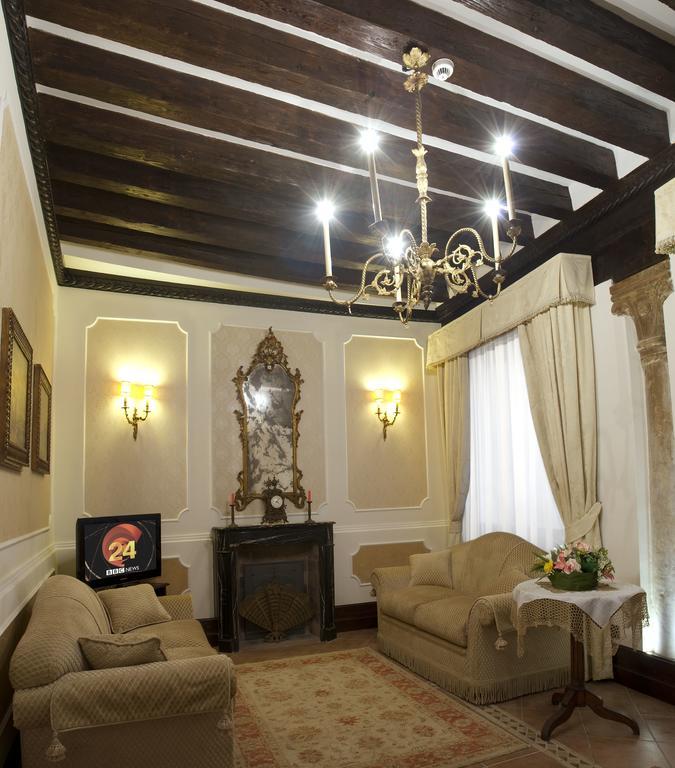 Appartamento Ca' Cavalli البندقية الغرفة الصورة